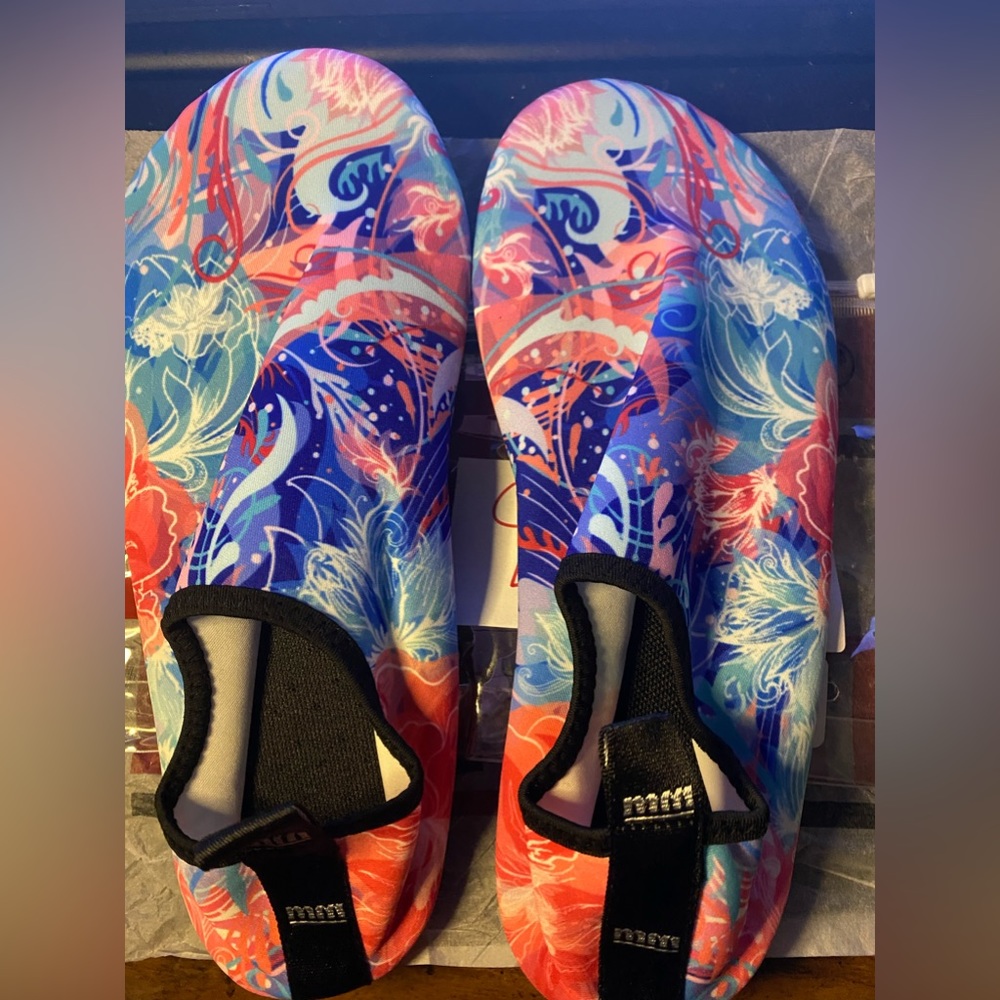 MMShoes On The Shore Water Shoes In Pink & Skyblue